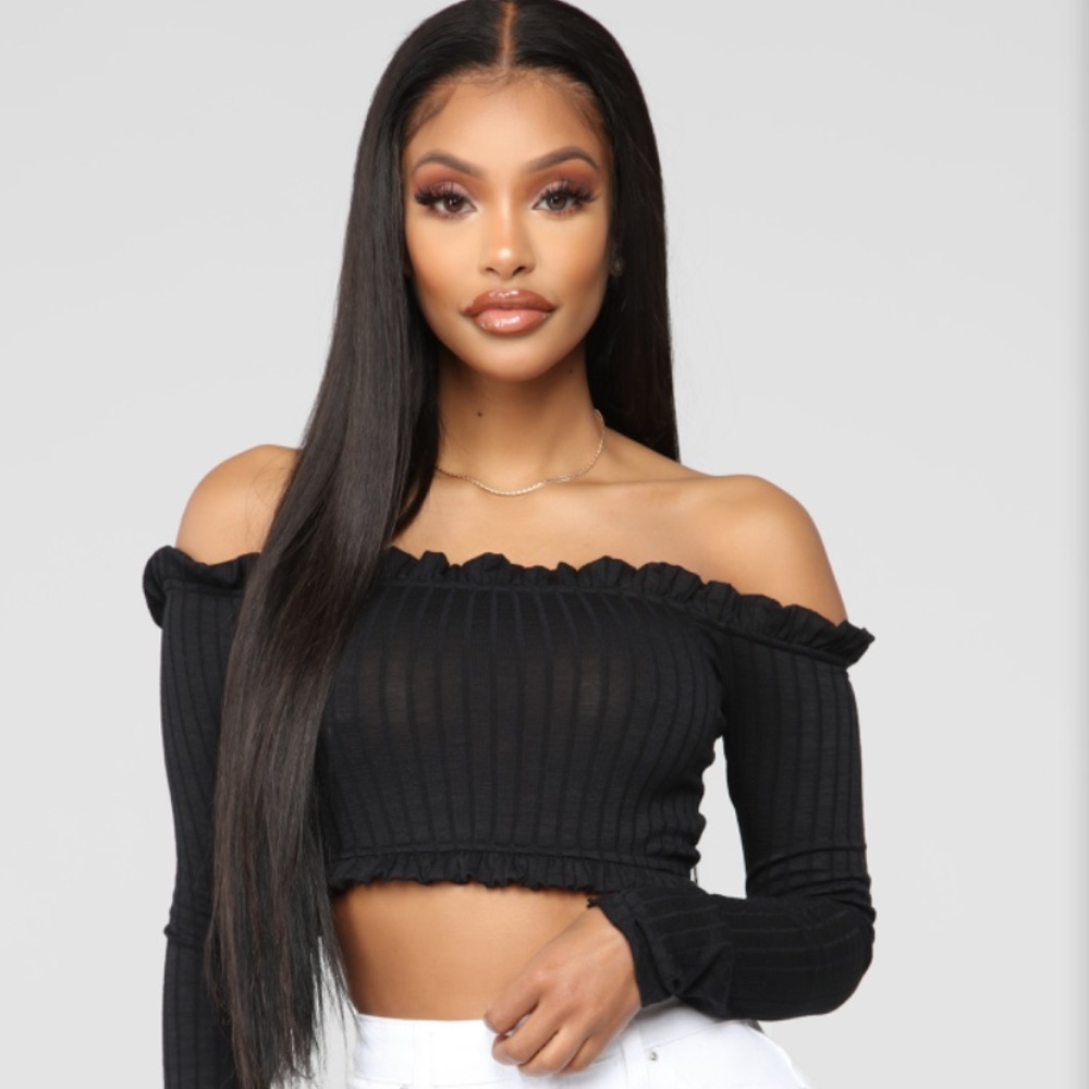 Fashion Nova black long sleeve crop top